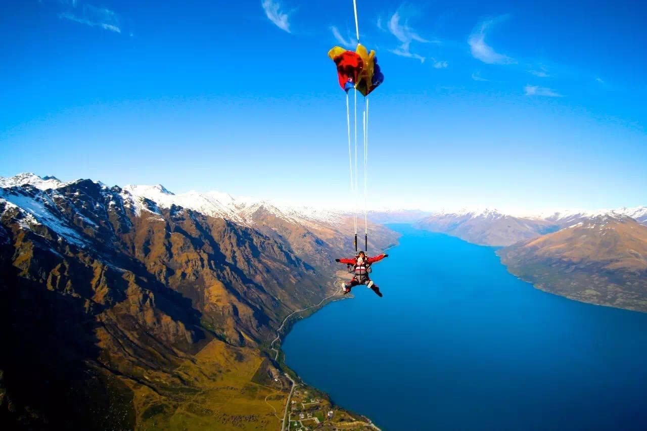 唯一能 同时看到新西兰南北两岛的高空跳伞:亚伯塔斯曼跳伞